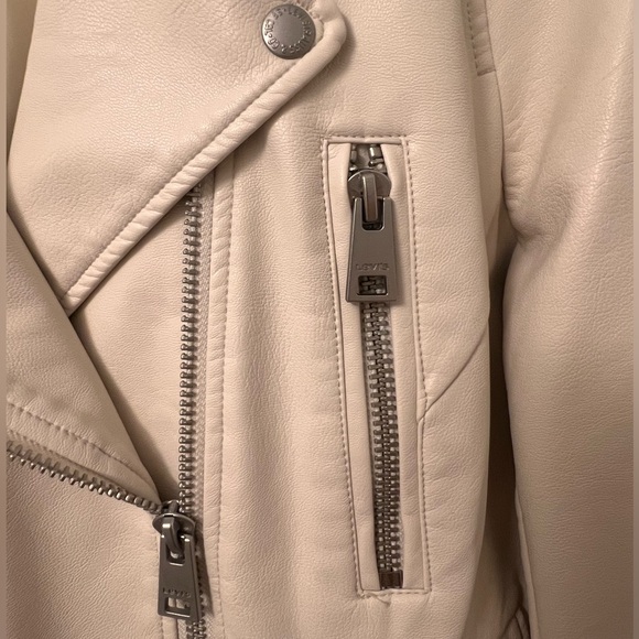Levi’s Women’s Faux Leather jacket - Picture 7 of 16